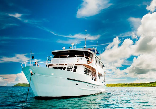 Galapagos midrange cruises fragata